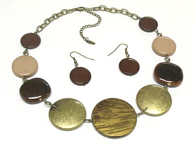 Multi wood and gemstone and metal round disk link necklace and earring set