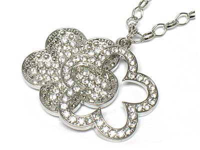 Crystal clover pendant necklace