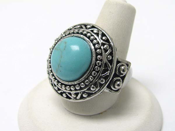 Turquoise stone metal terxtured stretch ring