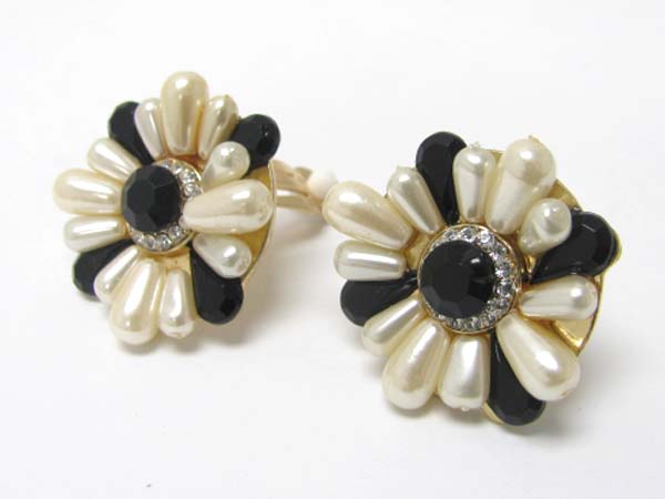 Crystal stud pearl flower earring