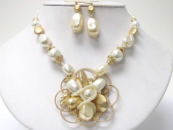 Pearl and metallic facet beqads flower neckalce earring set