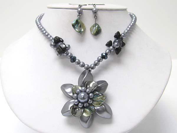 Pearl and sea shell disk flower pendant neckalce earring set