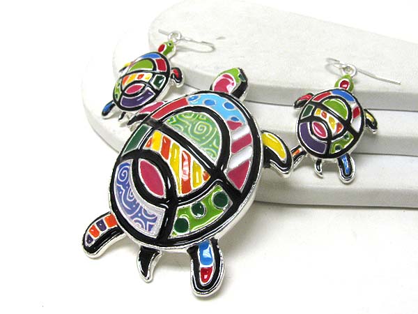 Designer inspired color art turtle pendant earring set