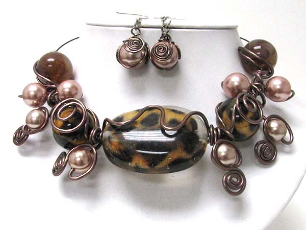 Animal print glass stone and metal wire art necklace earring set