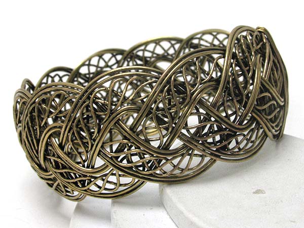 Tangled metal wire round bangle