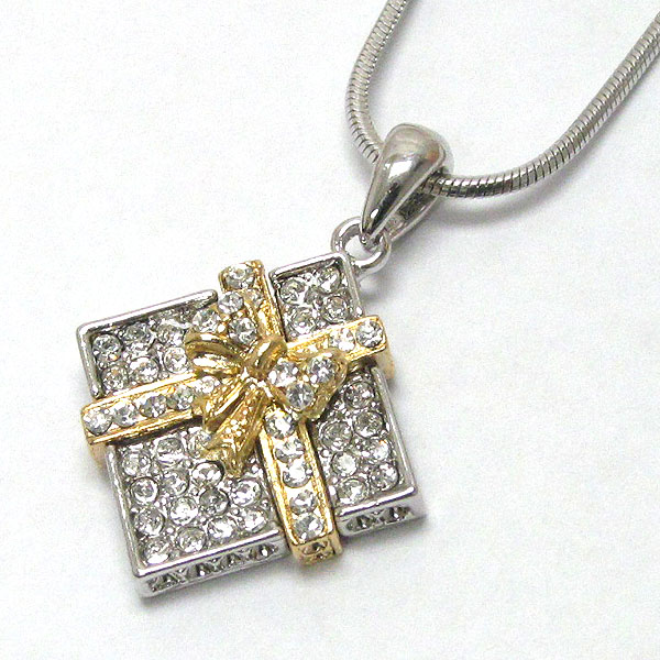 Made in korea whitegold plating crystal stud gift box pendant necklace