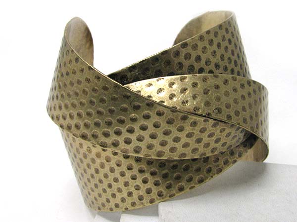 Dimple metal interlink cuff bangle