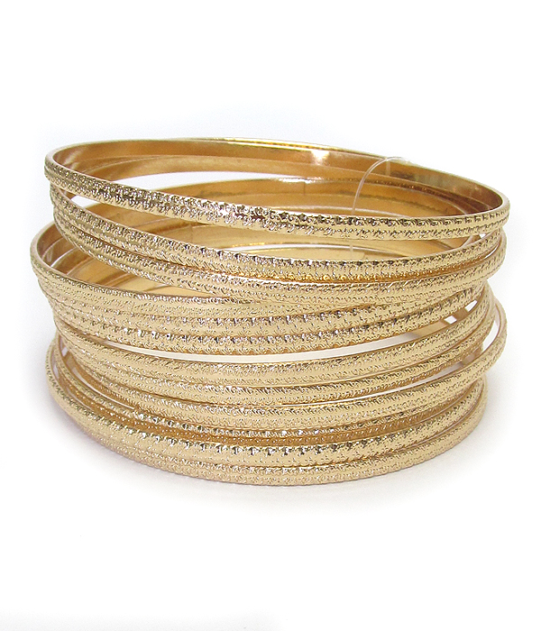 Multi metal stackable bangle bracelet