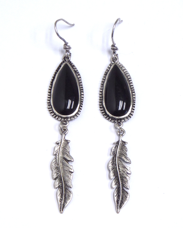 Tear drop feather drop earring