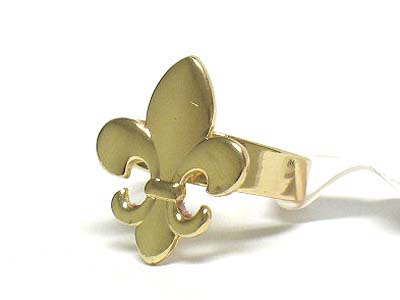 Metal fleur de lis adjustable ring 