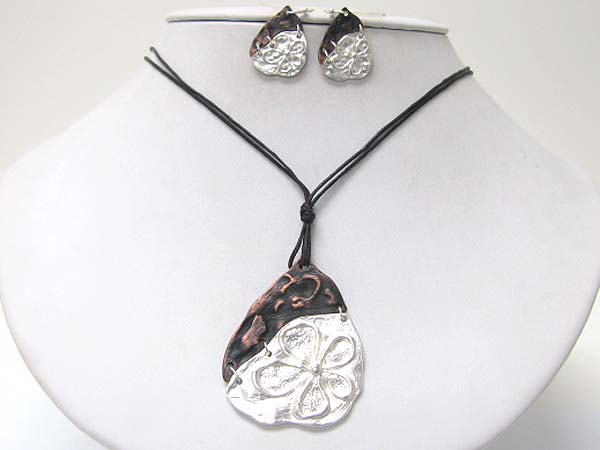 Two burnish textured metal piece joint link pendant necklace earring set