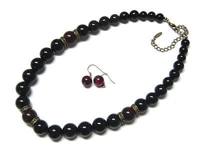 Acryl beads and marble beads necklace and earring set