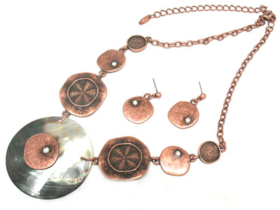 Crystal and shell and metal disk necklace set