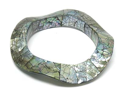 Waved cracking shell pattern bangle 