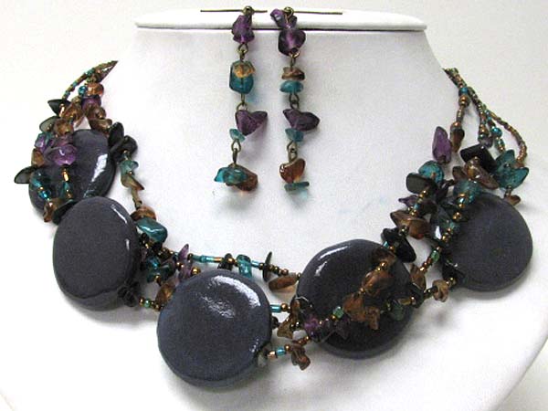 Multi figurine disk and chip stone necklace earring set