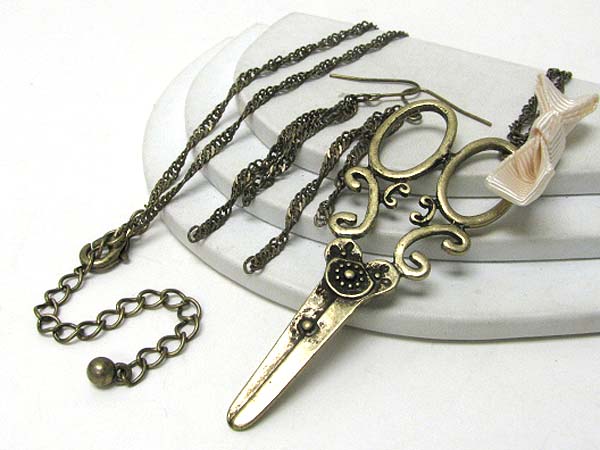 Large scissor pendant long necklace earring set