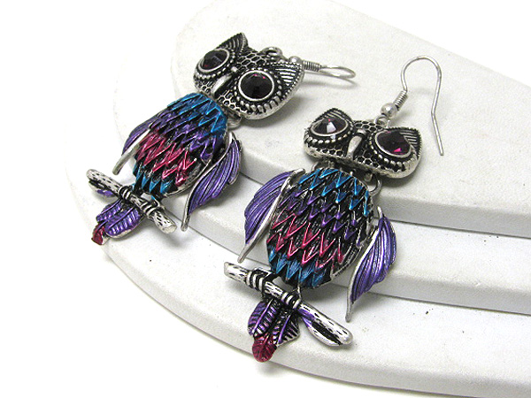 Retro vintage crystal eye and paint body owl earrings