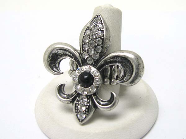 Crystal stud fleur de lis stretch ring 