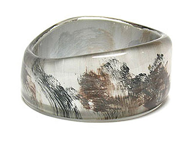 Art work waved acryl bangle