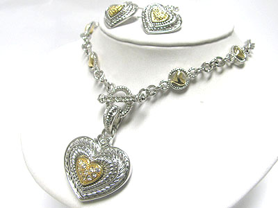 Two tone metal casting heart pendant neckalce