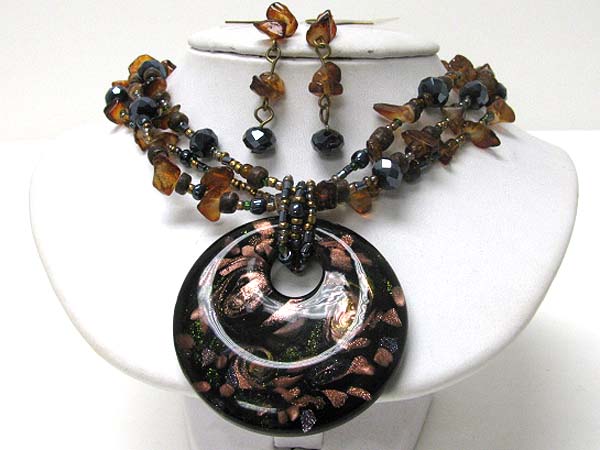 Murano glass pendant and multi chip stone chain necklace earring set