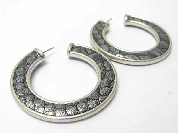 Aniaml skin pattern flat hoop earring - hoops