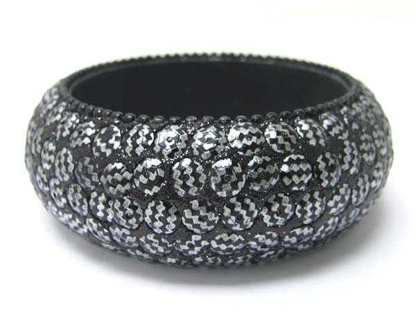 Glittering surface deco fashion bangle