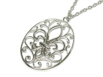 Metal filigree fleur de lis oval pendant  necklace 