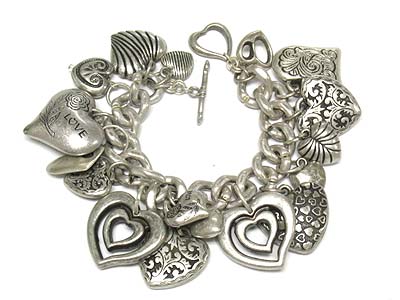 Multi casting metal heart large chain toggle bracelet