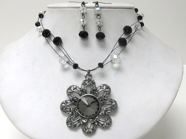 Facet glass center flower pendant and wired illution necklace earring set