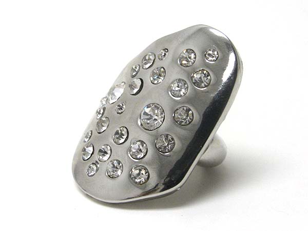 Crystal stud on plain metal sheet stretch ring