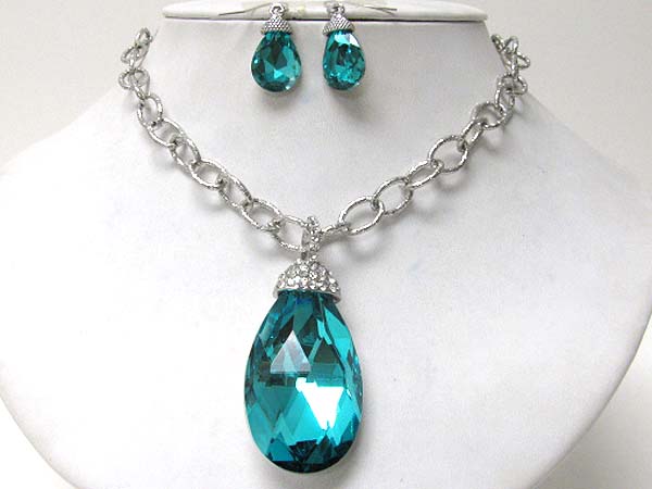 Facet glass pendant and chain necklace earring set