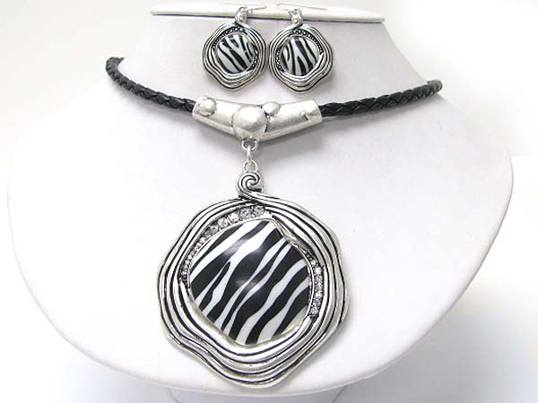 Crystal deco large zebra stone pendant and braided cors necklace earring set