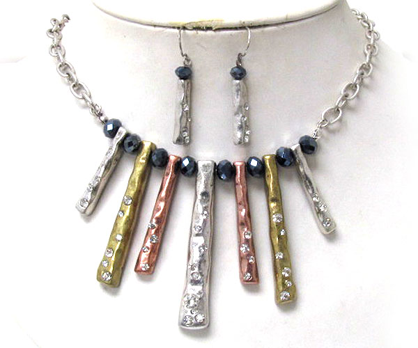 Crystal deco on multi hammered bar necklace earring set