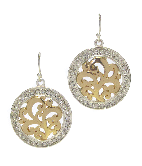 Designer pattern and crystal round earring