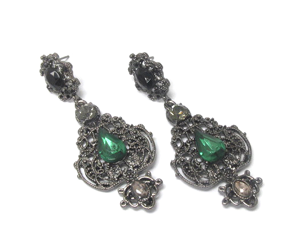 Crsytal and metal filigree vintage style earring