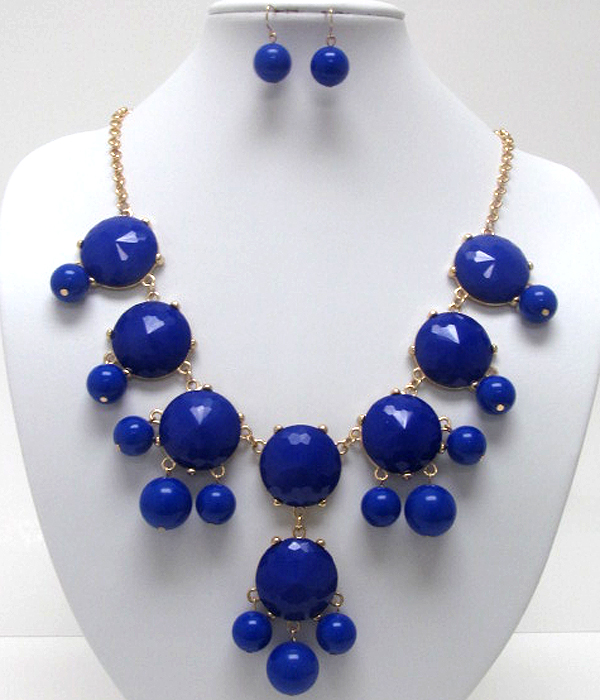 Designer style multi facet cut acrylic bubble necklace earring set