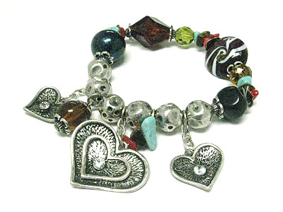 Heart charm glass beads stretch bracelet