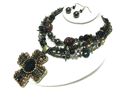 Boutique style beads and stone art deco pendant and multi stone strand necklace earring set