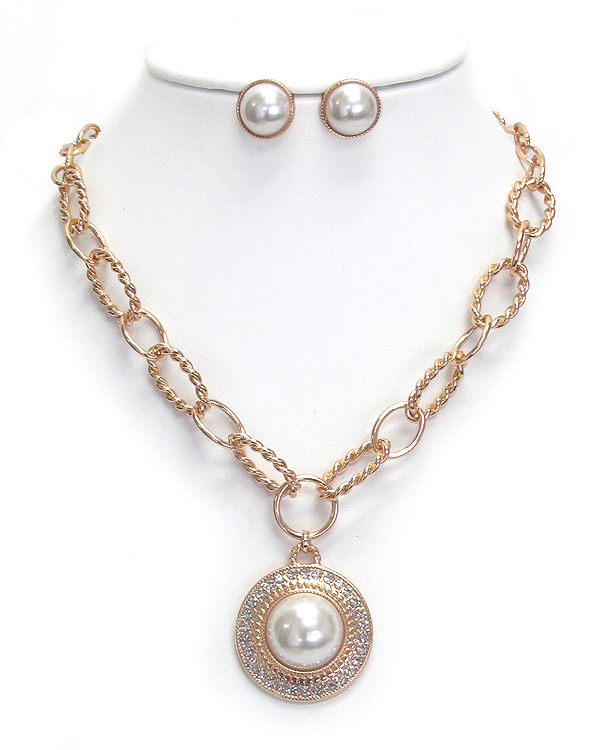 Pearl and crystal pendant necklace set