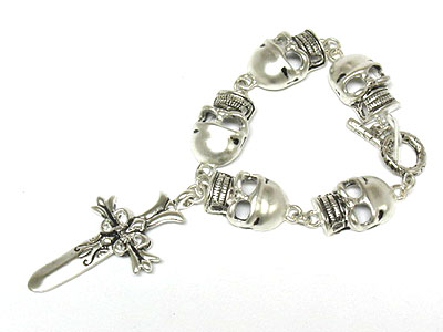 Skull link and sword toggle bracelet