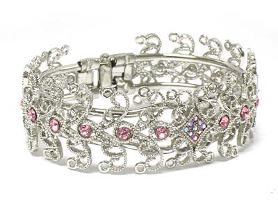 Crystal paved flower pattern hinge bangle