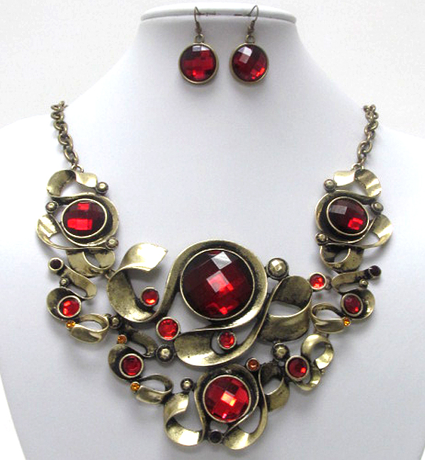 Crystal and curve metal art deco bib necklace earring set