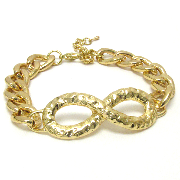 Hammered infinite and thick chain bracelet