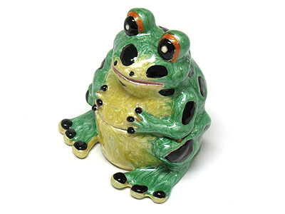 Enameled frog jewelry box