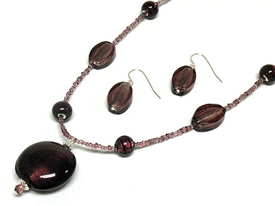 Glass and seed beads necklace and earring set