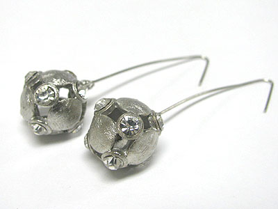 Crystal and scratch metal ball earring