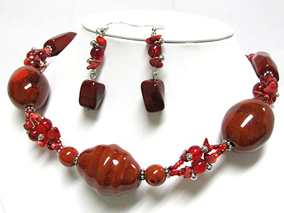 Glass stone and ceramic ball necklace earring set