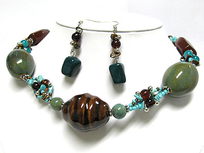 Glass stone and ceramic ball necklace earring set