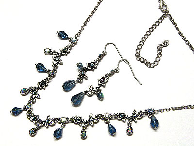 Crystal and beads drop flower link necklace and earring set